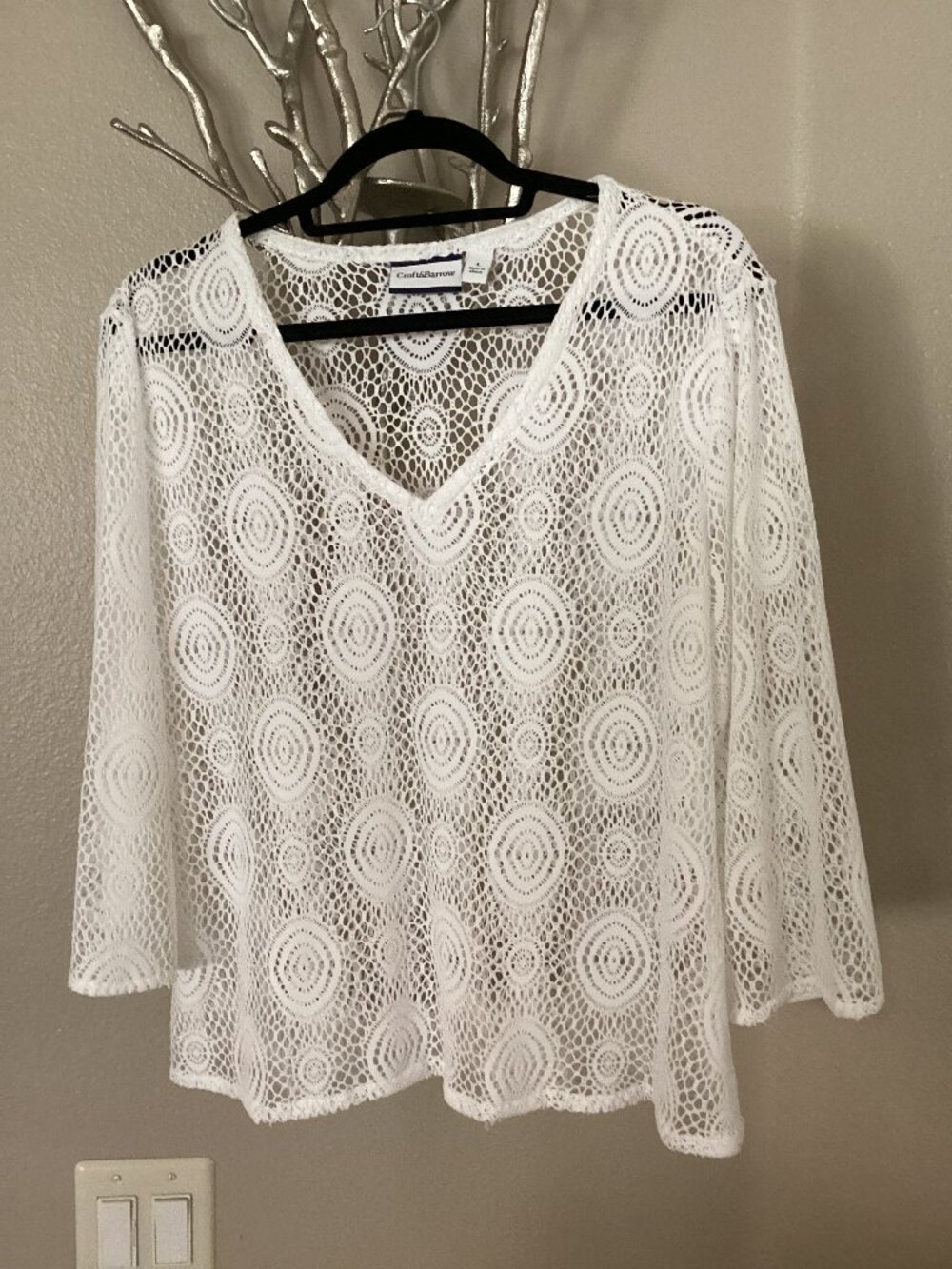 Croft & Barrow white cut out women's blouse, top, size large